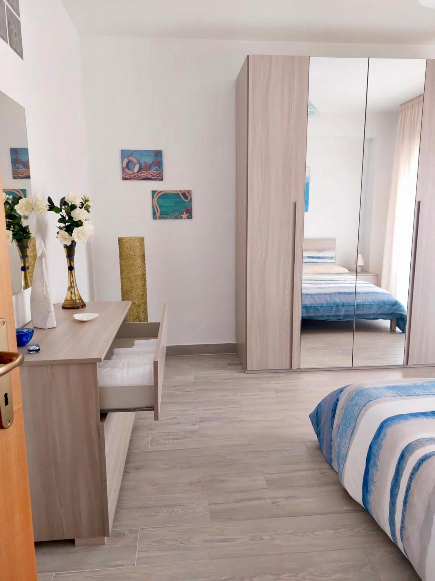 Vistamare Apartments Ρέτζιο ντι Καλάμπρια Εξωτερικό φωτογραφία