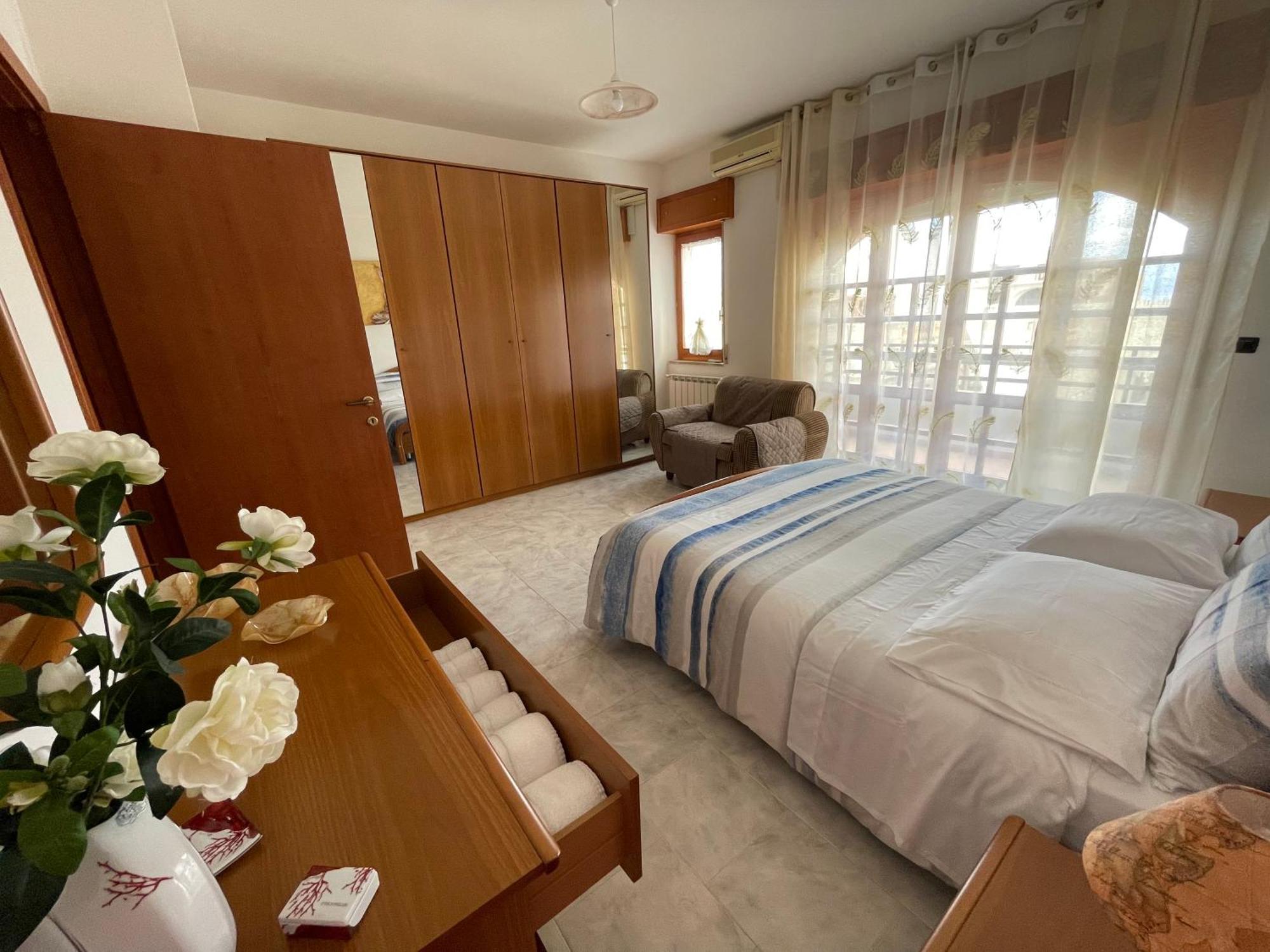 Vistamare Apartments Ρέτζιο ντι Καλάμπρια Εξωτερικό φωτογραφία